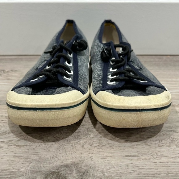 Keen Elsa Blue Pattern Canvas Low Top Sneaker Shoes Size 7.5 - Picture 2 of 8